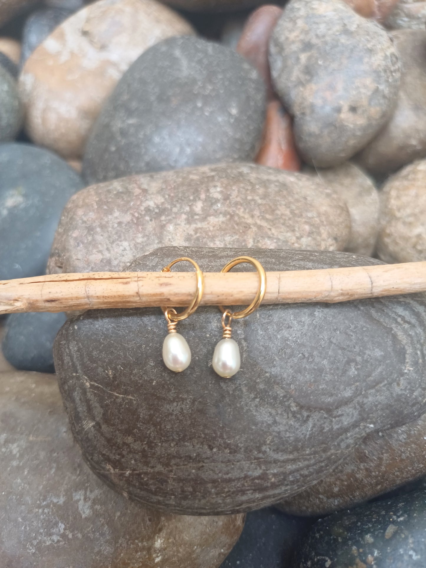 sea pearl earrings